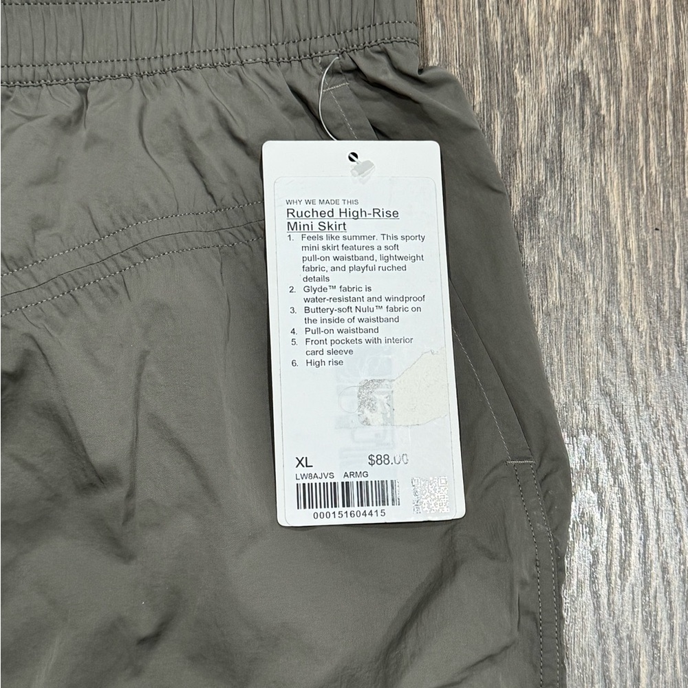 lululemon athletica Ruched High-Rise Mini Skirt - Olive